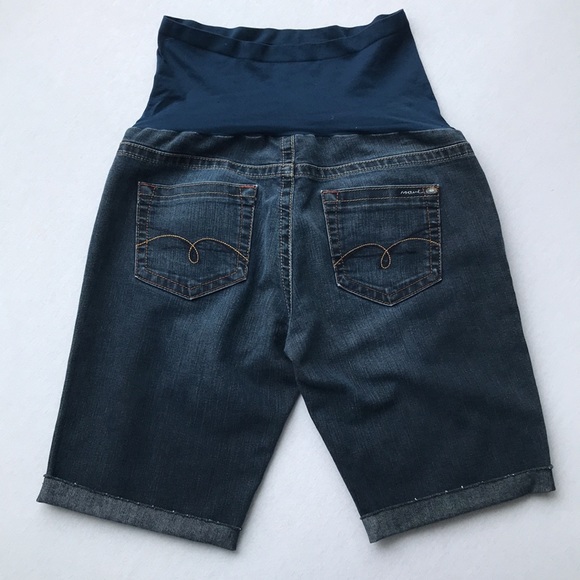 A Pea in the Pod Maternity Cutoff mavi Denim Shorts (M) - Picture 6 of 9